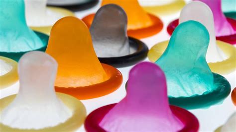 Blowjob ohne Kondom gegen Aufpreis Bordell Zemst